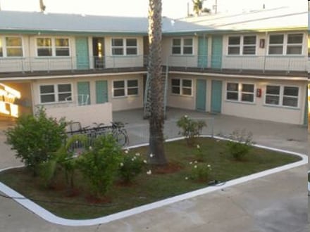 10600 S. Inglewood Blvd.