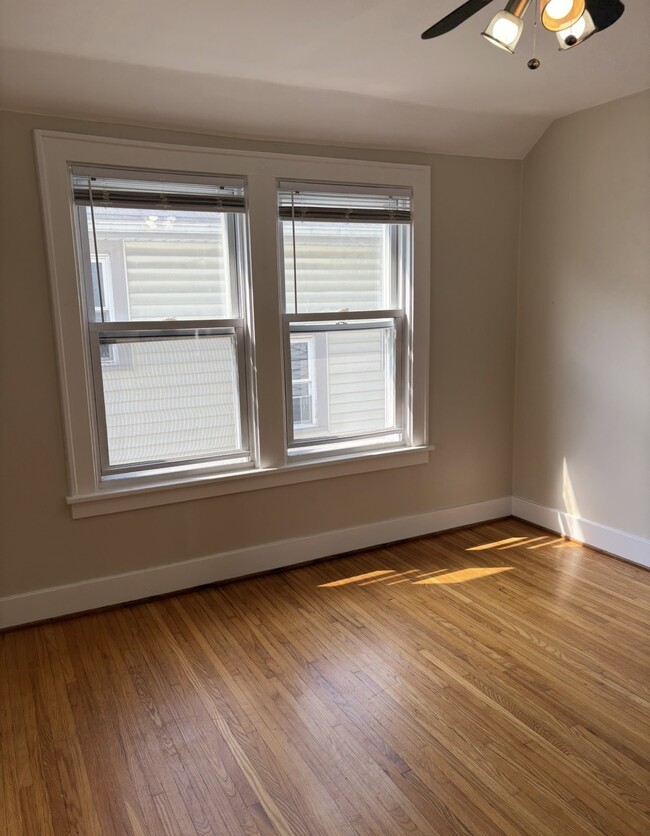 Photo - 15 Hamilton Dr Unit Ham Upper