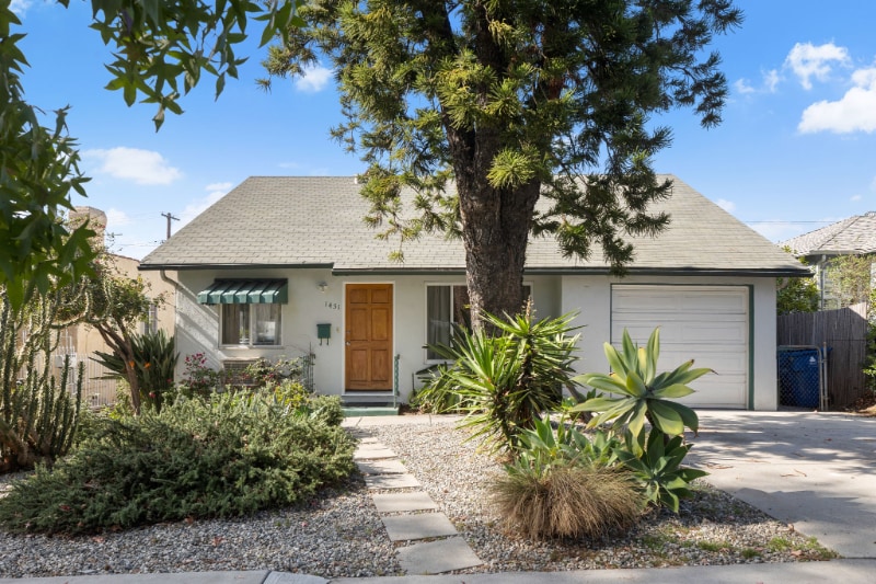 Photo - 1451 Armadale Ave