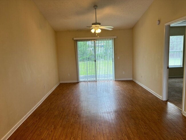 Photo - 3611 Eagle Ln