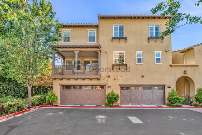 Photo - 727 Satsuma Ter