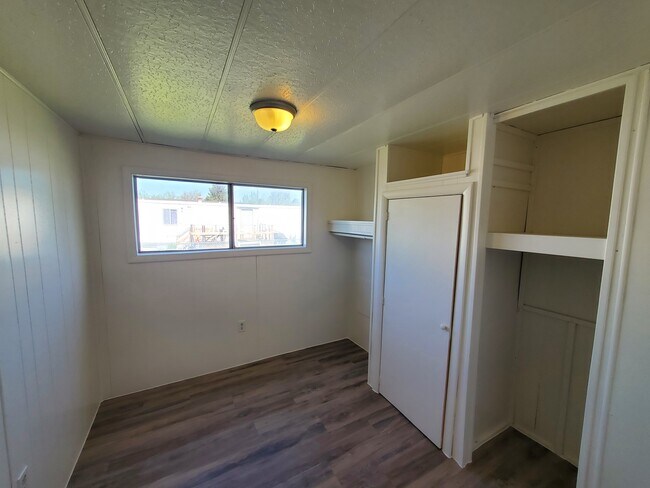 Photo - 3725 Upland St