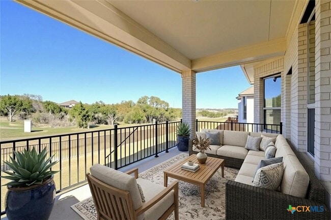 Photo - 305 Teakmill Trail