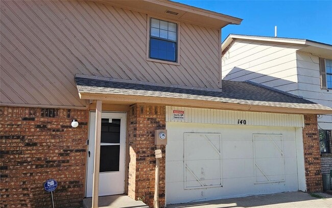 Photo - 8300 NW 10th St