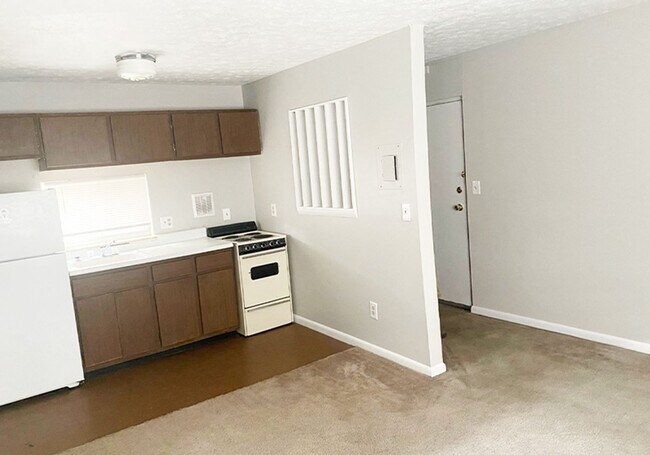 Photo - 3033 Clifton Ave Unit 3033-05