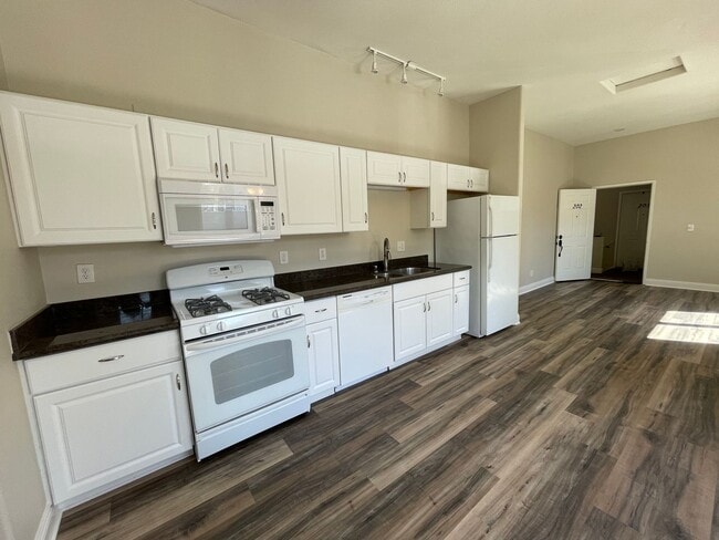 Photo - 1401 E Street Unit 1405 E Street #202