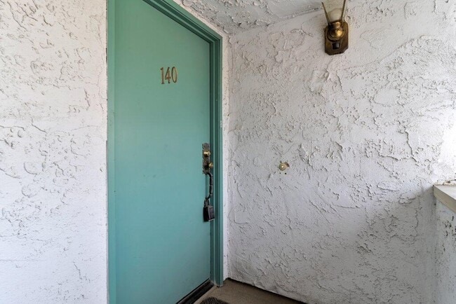 Photo - 5301 E Waverly Dr Unit 140