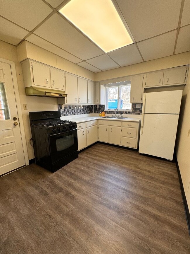 Photo - 3 Bedroom House for Rent - Minutes from Seton Hill!