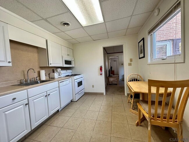 Photo - 907 Old Scalp Ave