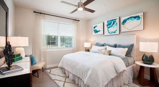 Photo - Stylish Space, Limited Offer! Unit RLSG1