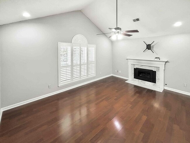 Photo - 3029 Vineyard Way