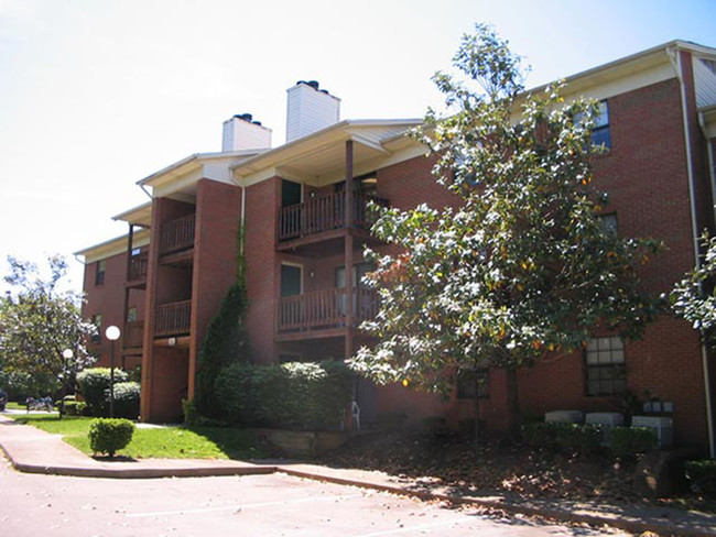 Allison Heights Apartment Community - Allison Heights Apartment Community
