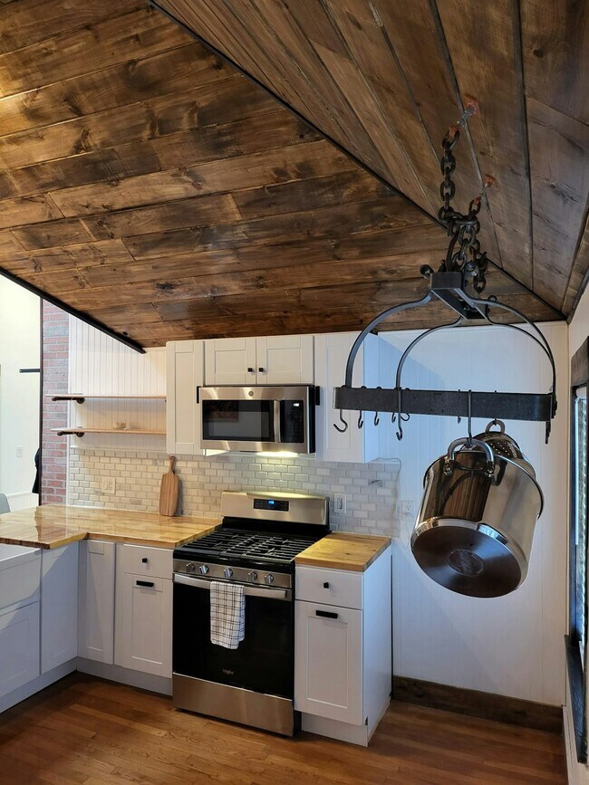 Photo - 1482 Cambridge St Unit 3