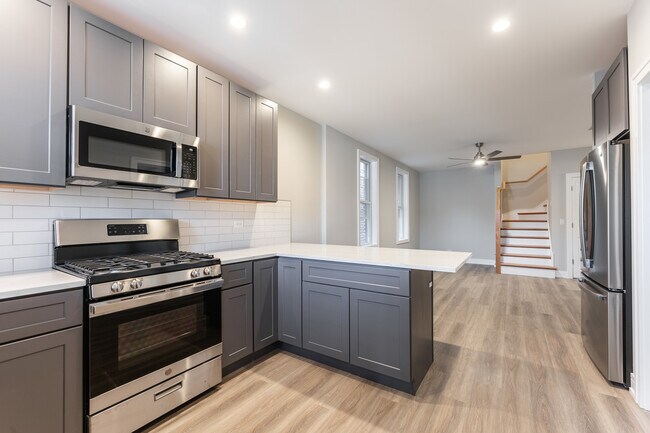 Photo - 1725 N Honore St