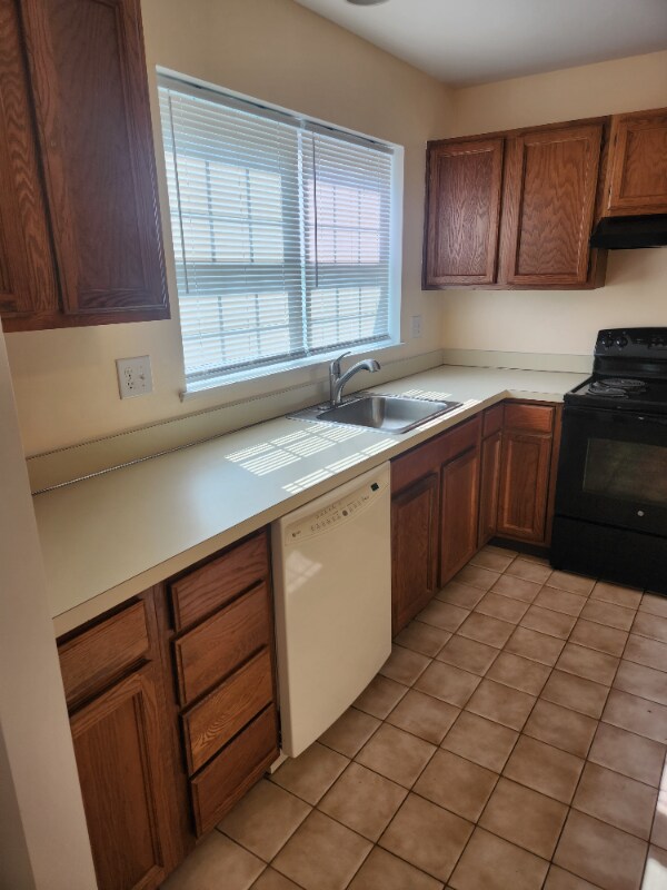 Photo - 2002 Wexford Rd