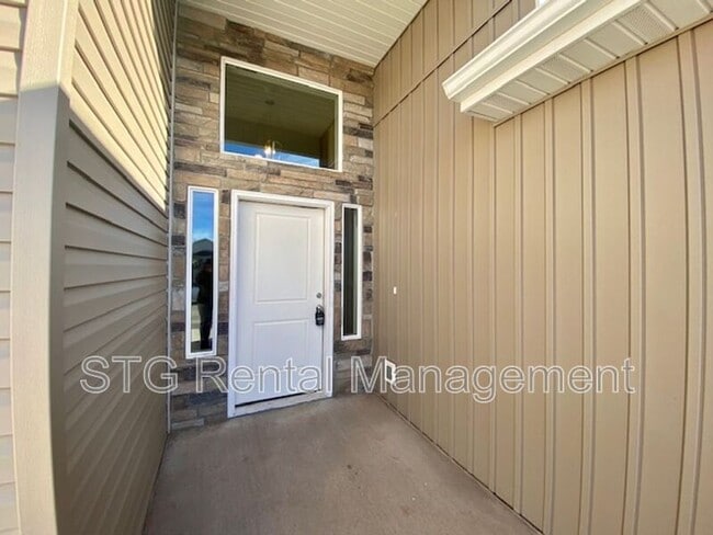 Photo - 939 S 25 W