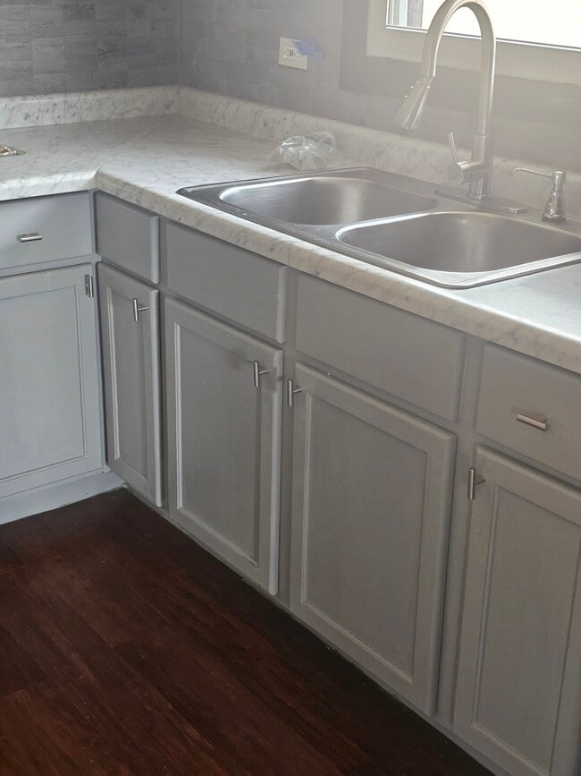 409 Madison Ave Unit Joyce skinner