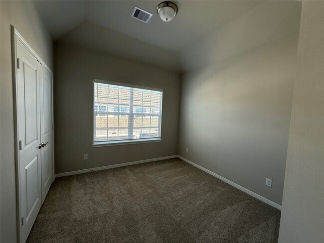 Photo - 15723 Derby Mnr Lp