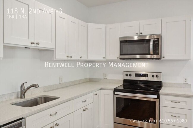 Photo - 118 N 2nd Ave