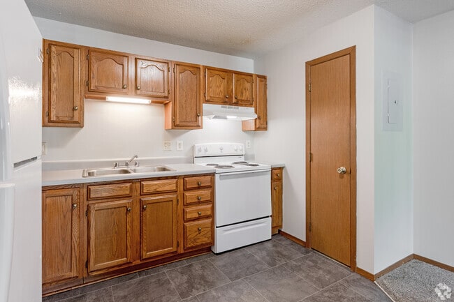 2BR, 1.5BA