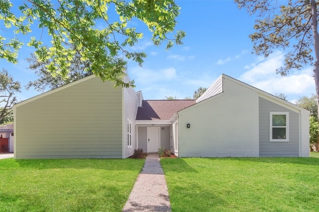 Building Photo - 1911 Hamlin Valley Dr Rental