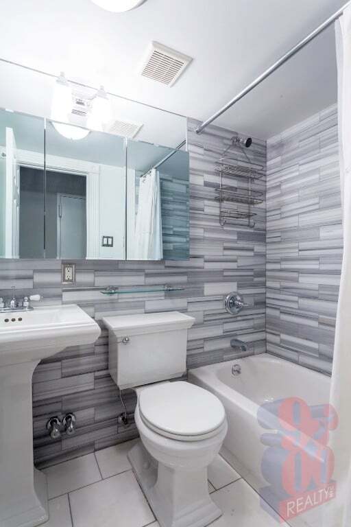 Photo - 290 W 12th St Unit 3A