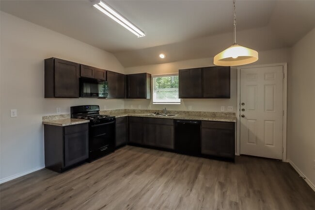 Building Photo - 2884 Briggs Dr Rental