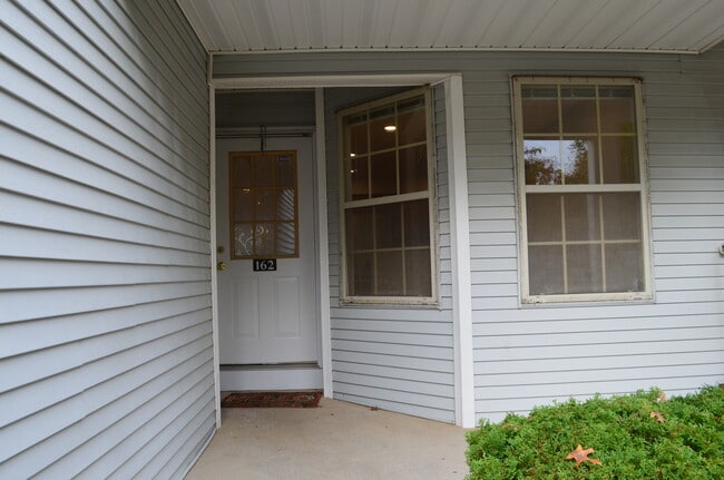 Photo - 162 Salem Rd