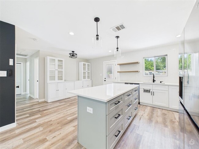 Building Photo - 8810 Slayton Dr Rental