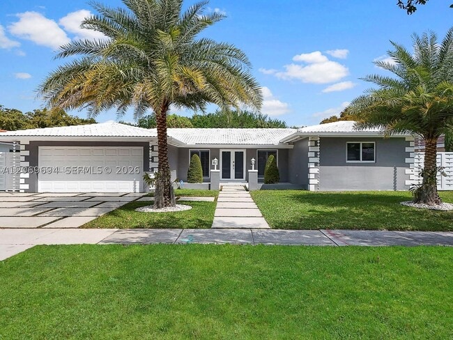 Building Photo - 6951 Miami Lakeway S