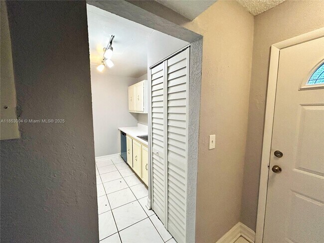 Photo - 5603 Blueberry Ct