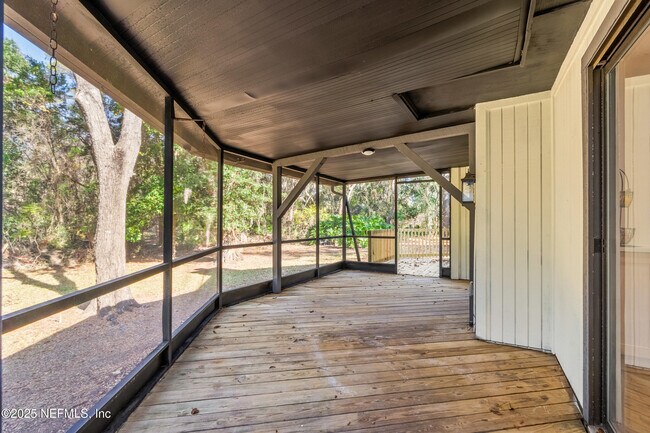 Photo - 212 Raintree Trail