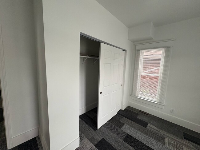 Photo - 420 N Main St