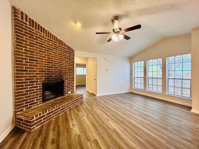 Building Photo - 9317 Kempler Dr Unit B