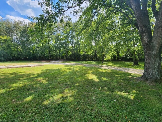1756 Lewisburg Pike Unit 1
