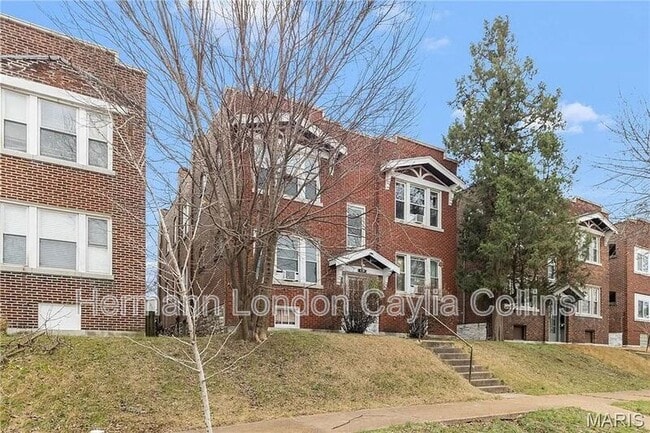 Photo - 4234 Dewey Ave