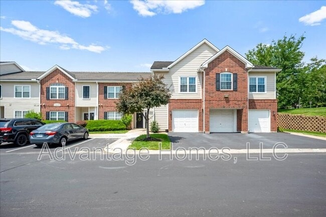 Building Photo - 11610 Tomahawk Creek Pkwy Unit I