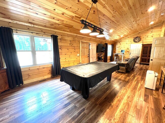 Photo - FULLY FURNISHED WITH ACCESS TO BEAUTIFUL L...