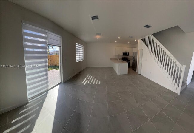 Photo - 1455 SE 6th Ter