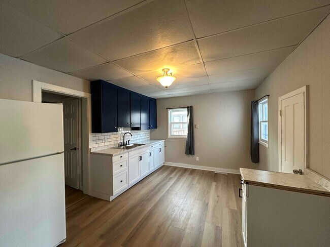406 W 5th St Unit 1