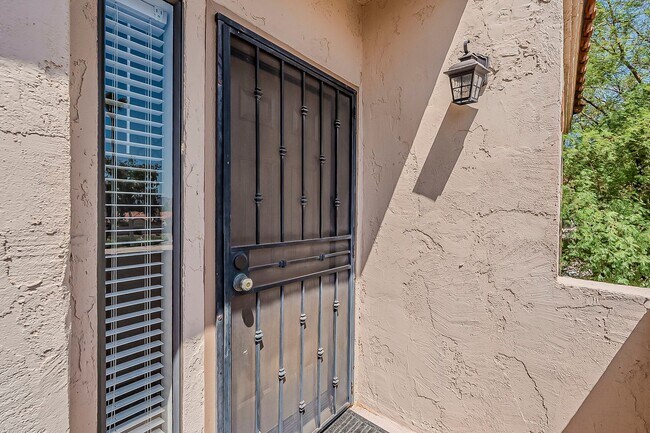 Photo - Fully Remodeled 2-Bedroom Condo at the Sco... Unit 2317