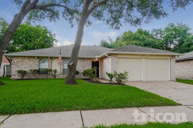 Building Photo - 19638 Southaven Dr