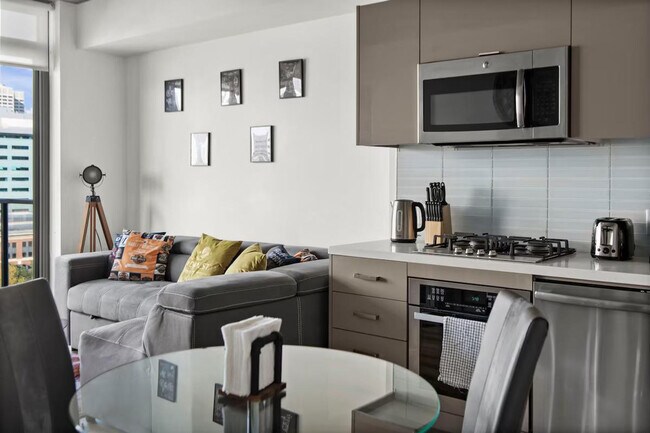 Photo - 638-611 11 Ave SW Unit ID1345879P