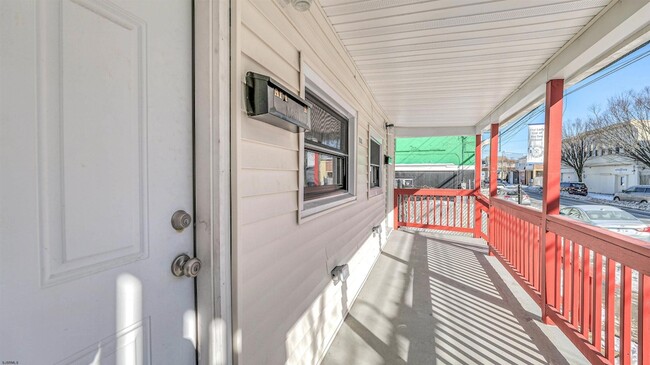 Photo - 2637 Arctic Ave