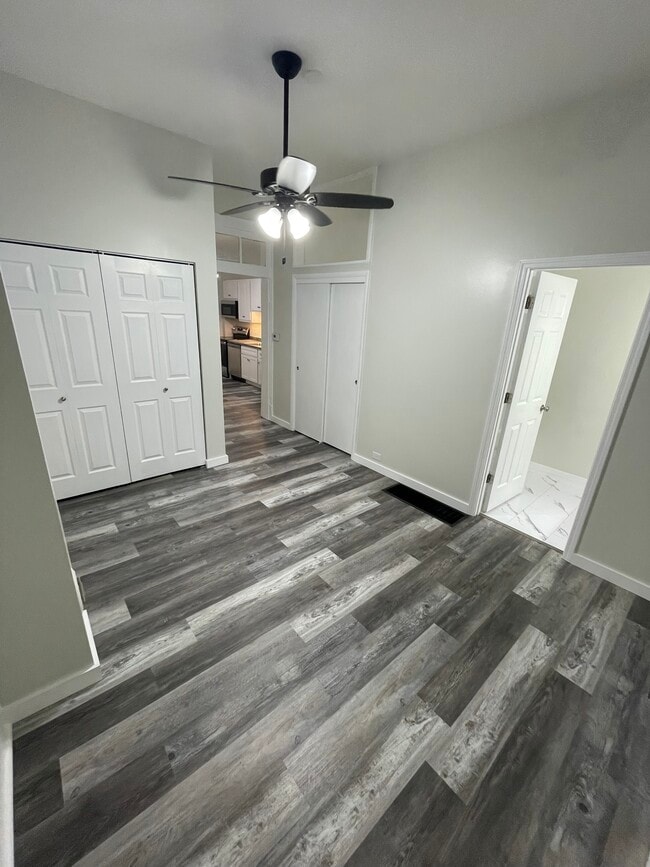 Habitación central - 1418 N 3rd St