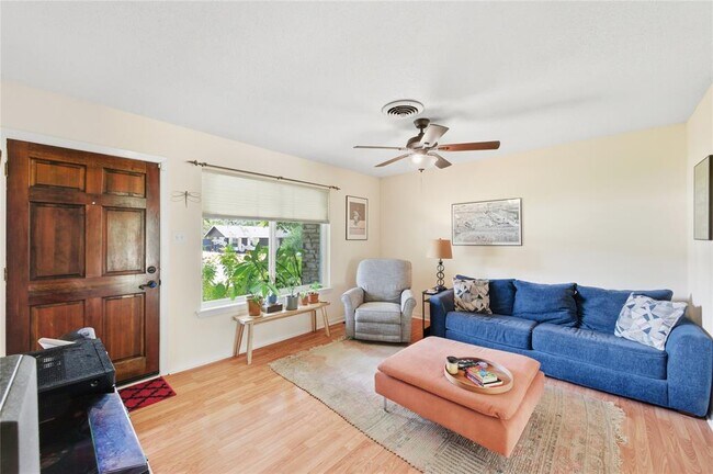 Photo - 6704 Esther Dr