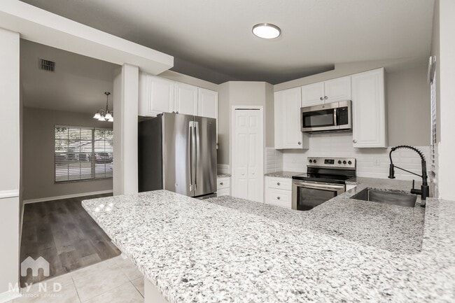 Photo - 1146 Maybrook St