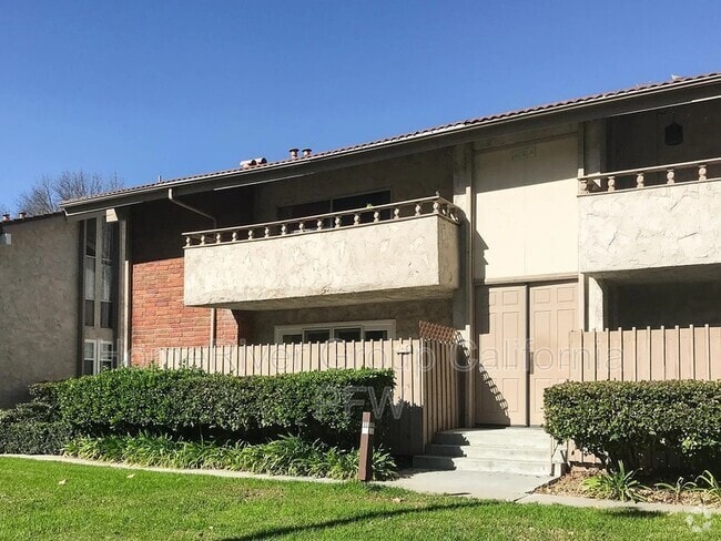 Building Photo - 31569 Lindero Canyon Rd Rental