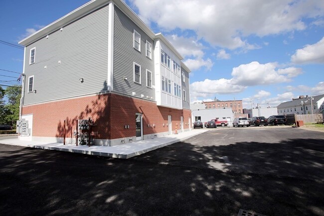 Photo - 30 Temple St Unit 303