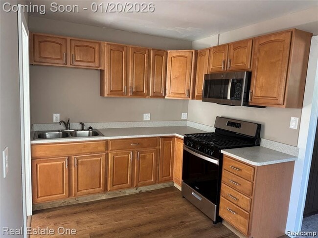 Photo - 26122 Beverly Rd